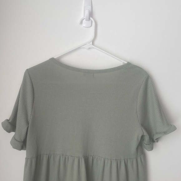 love, Fire Sage Ruffle Sleeve short sleeve Blouse size medium - Picture 9 of 11